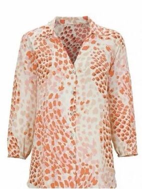 NWOT CAbi Go To Blouse